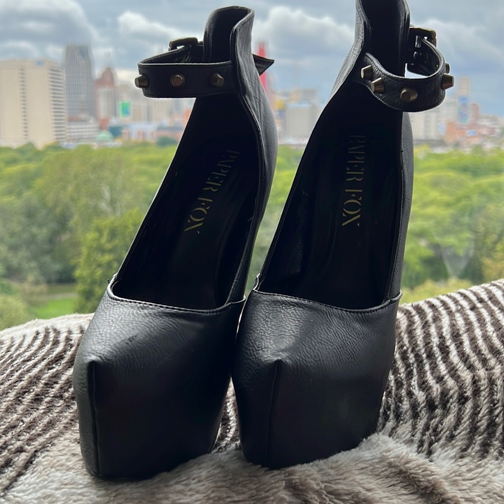Black Heels